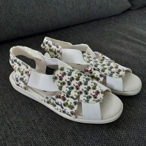Coral Bay Bicycle Sandals, Size 7